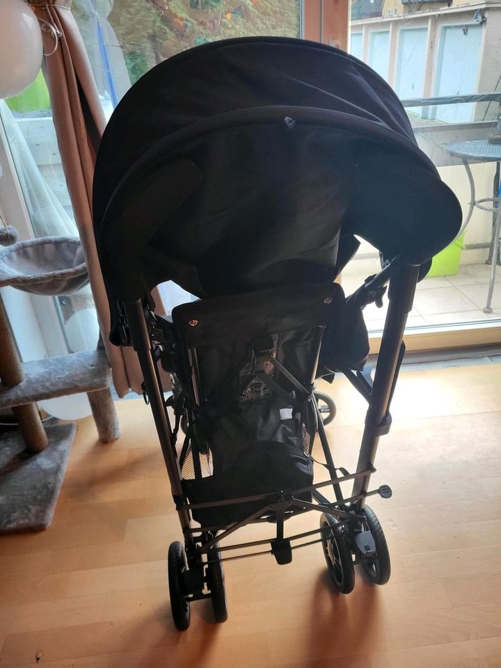 Ein neuer kinderwagen in Gütersloh