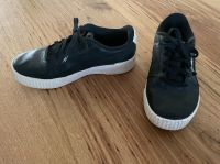 Schuhe Sneaker Jungen Mädchen Puma Größe 37 schwarz Baden-Württemberg - Möglingen  Vorschau