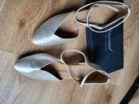 Tanzschuhe /Brautschuhe Größe 7,5 Köln - Weidenpesch Vorschau