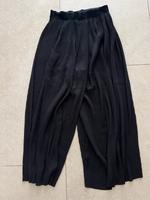 Schwarze Zara Plisseehose Bayern - Hemau Vorschau