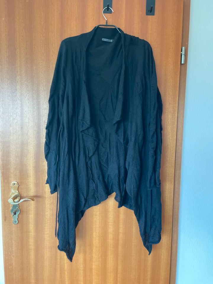 OSKA Strickjacke Gr. L in Görwihl