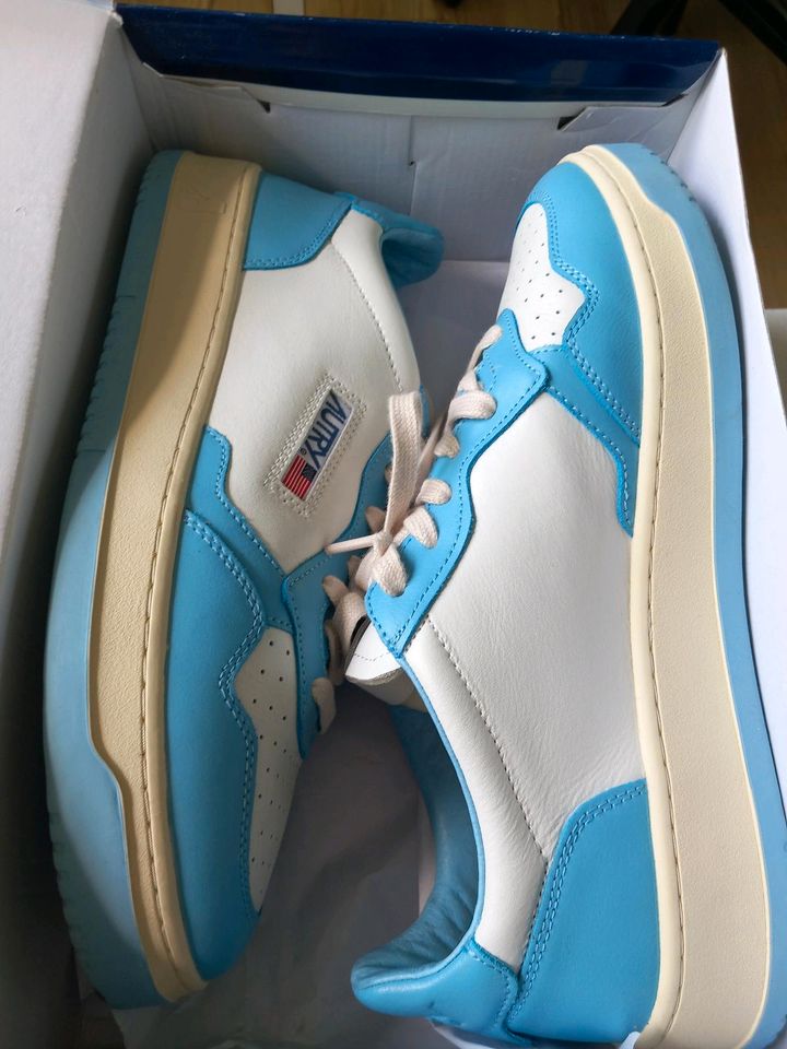 Autry Medalist Sneaker Light blue OVP neu in Berlin