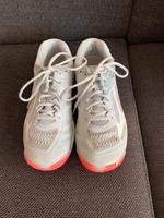 Volleyballschuhe Turnschuhe von Mizuno Wave Lightning Gr 40 TOP München - Trudering-Riem Vorschau