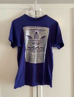 Adidas T-Shirt mit silbernen Druck / Print Hessen - Offenbach Vorschau