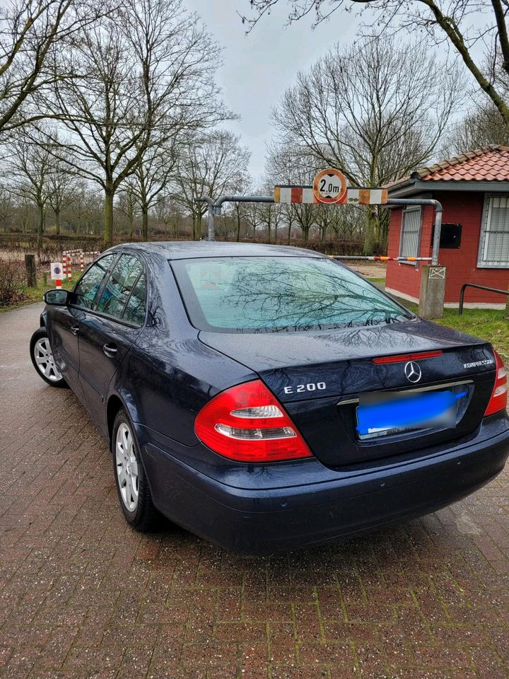 Mercedes-Benz E 200 in Wesel