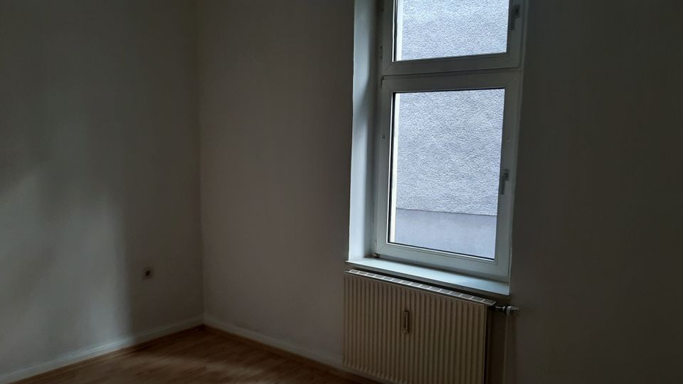 Schöne 2 1/2-Zimmmer-Wohnung mit eigenem Eingang in Mülheim (Ruhr)