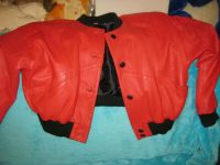 True vintage Lederjacke Original 80er Biker Rot Schwarz Größe 38 Berlin - Schöneberg Vorschau