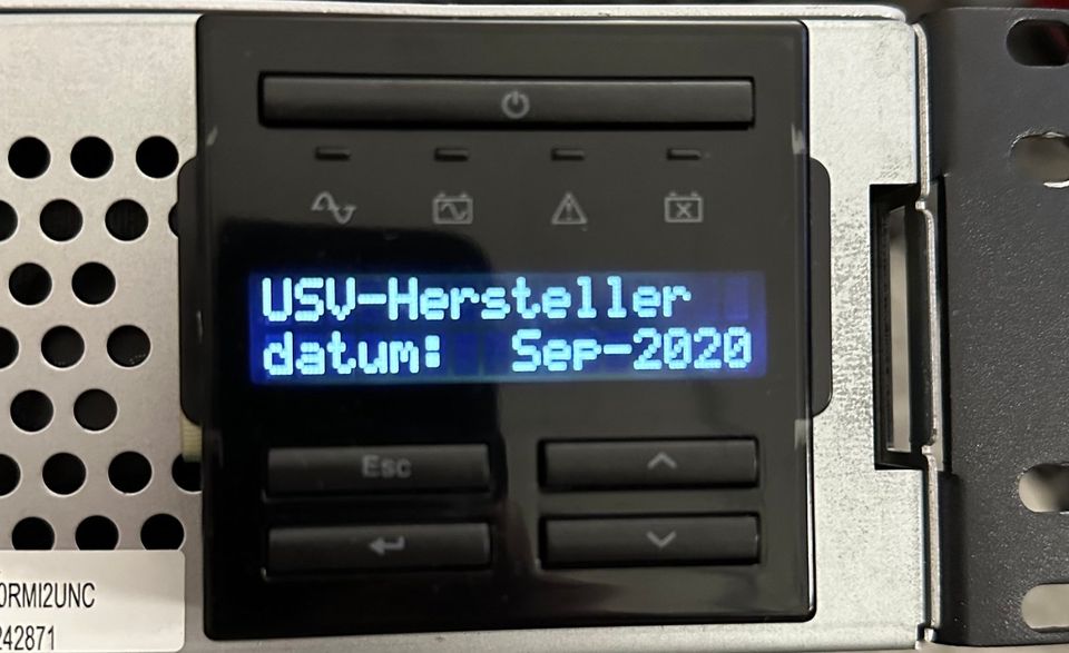 APC USV Smart-UPS 1500 SMT1500RMI2UNC in Pfullingen