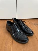 Tod‘s Damen Designer Lackschuhe In Schwarz Gr. 37 München - Pasing-Obermenzing Vorschau