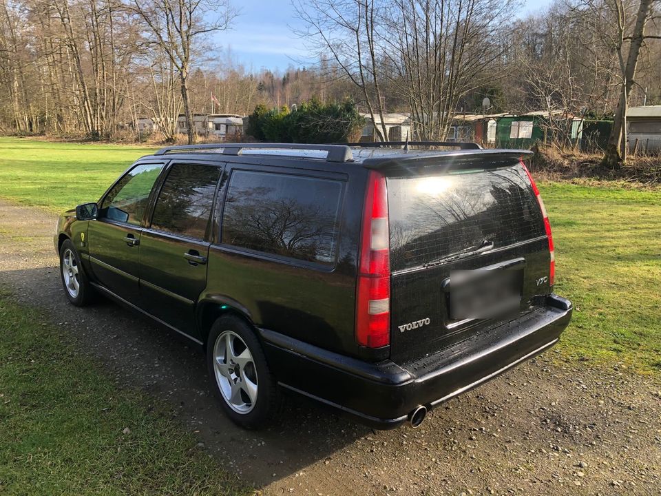 Volvo V70I 2,4t Automatik kein T5R in Osterode am Harz