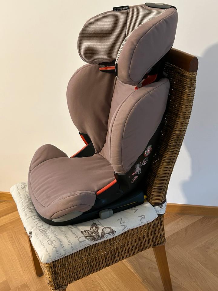 Maxi Cosi RodiFix AirProtect Gruppe 2-3 15- 36 kg 3,5 bis 12 J in Nürnberg (Mittelfr)