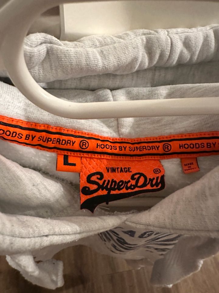 Superdry Pullover, Gr. L in Poseritz