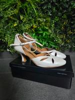Diamant Schuhe Tanzschuhe Leder 6 1/2 Saarland - Mandelbachtal Vorschau
