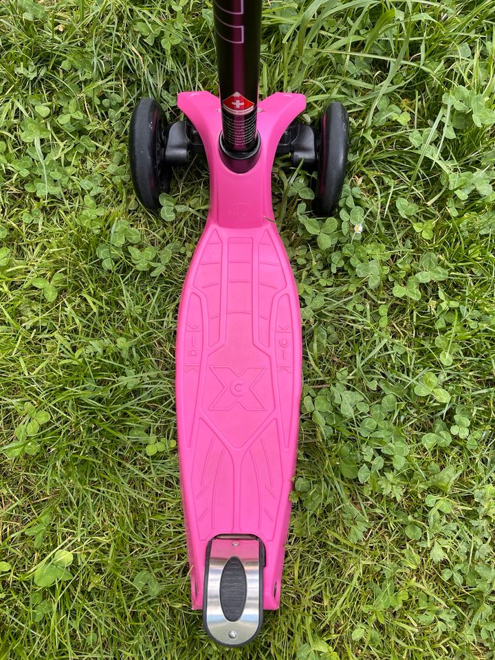 Micro Maxi Roller rosa bis 50 kg, Kinderroller in Lichtenstein