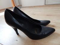 Schwarze Leder-Highheels von 5th Avenue in Gr. 39 Niedersachsen - Rotenburg (Wümme) Vorschau