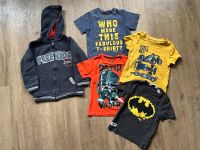 4x T-Shirts & Sweatjacke Gr. 104 Batman Lego Köln - Braunsfeld Vorschau