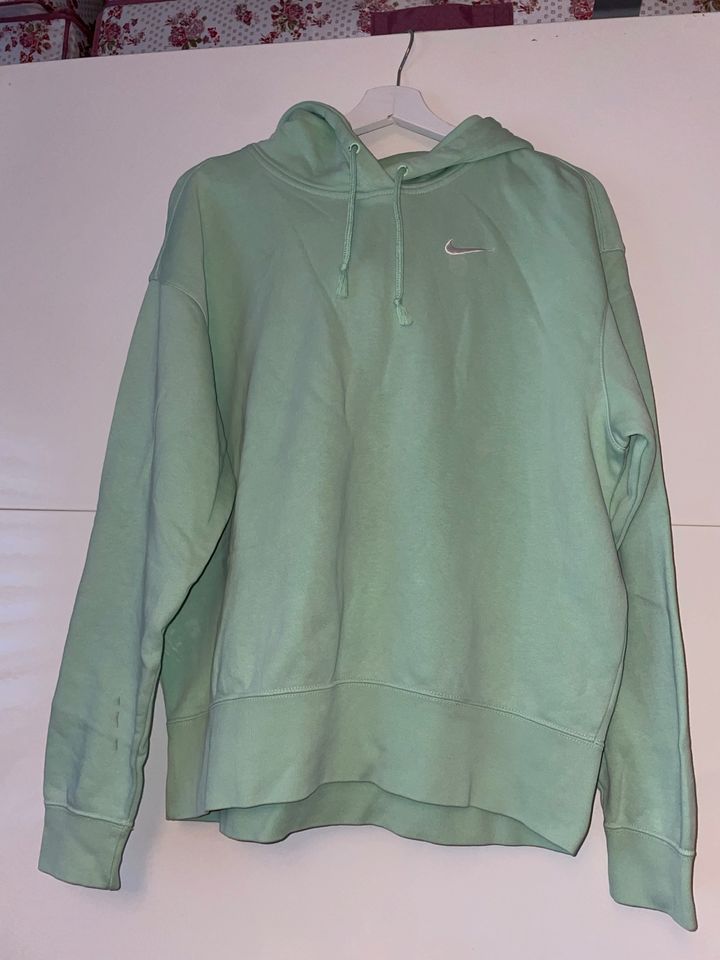 Nike Hoodie in Belm