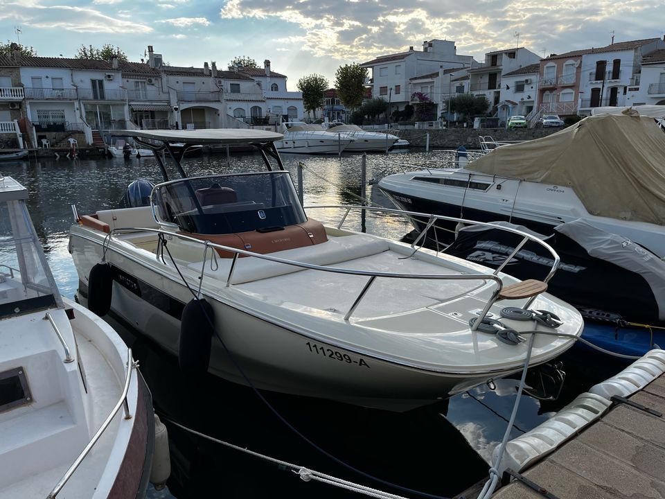 Motorboot Invictus CX 270 Capoforte in Aichelberg