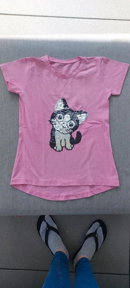 T-shirt mit Pailletten Katze Gr. 140 in Taucha