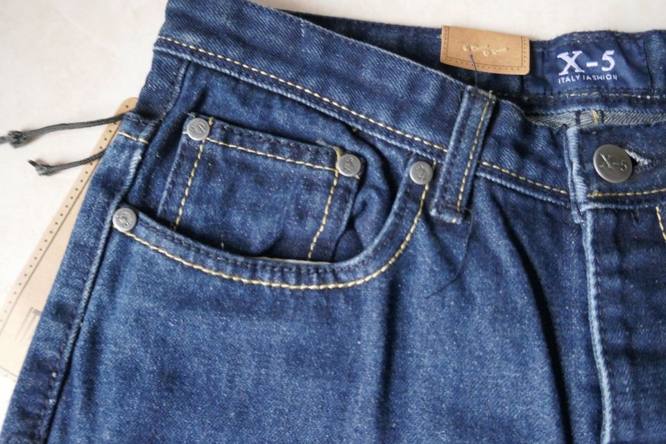 Neu Jungs Jeanshose Five Poket Hose Jeans Italy robust 170 176 in Malterdingen