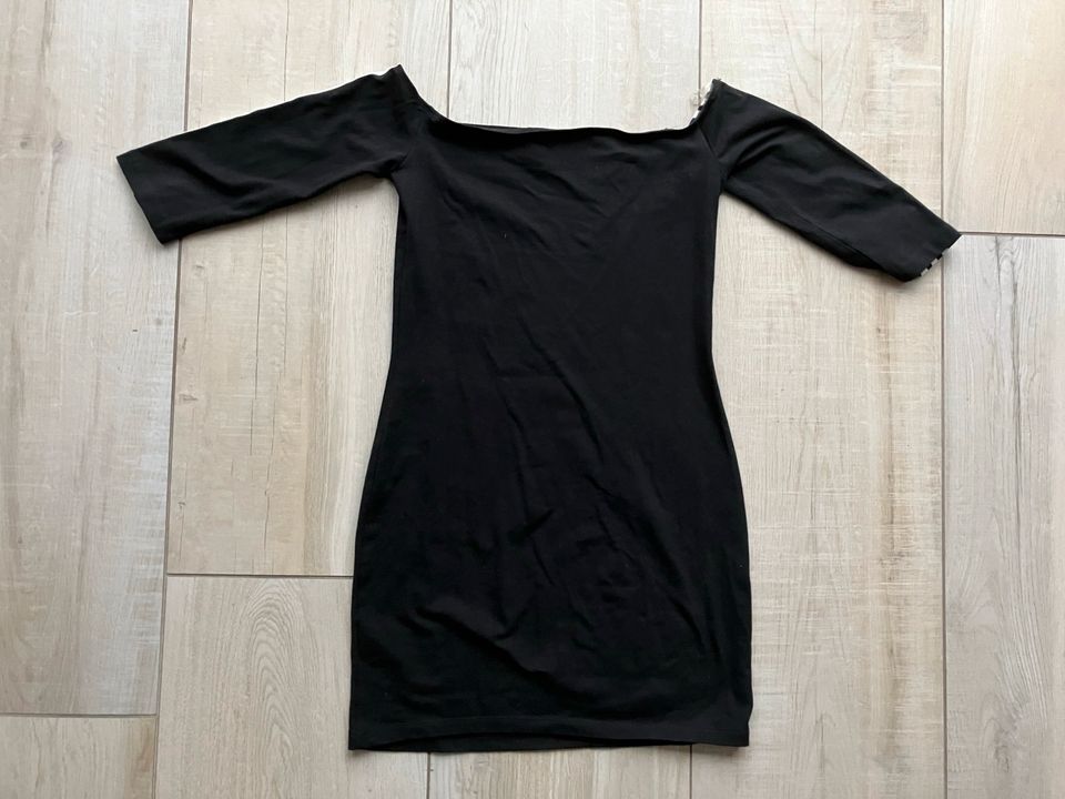 Puma Damen Kleid Schwarz Größe L Top Zustand in Herten
