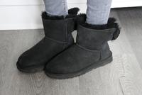 UGG Classic Boots Arielle Mini Gr. 38 Nordrhein-Westfalen - Balve Vorschau