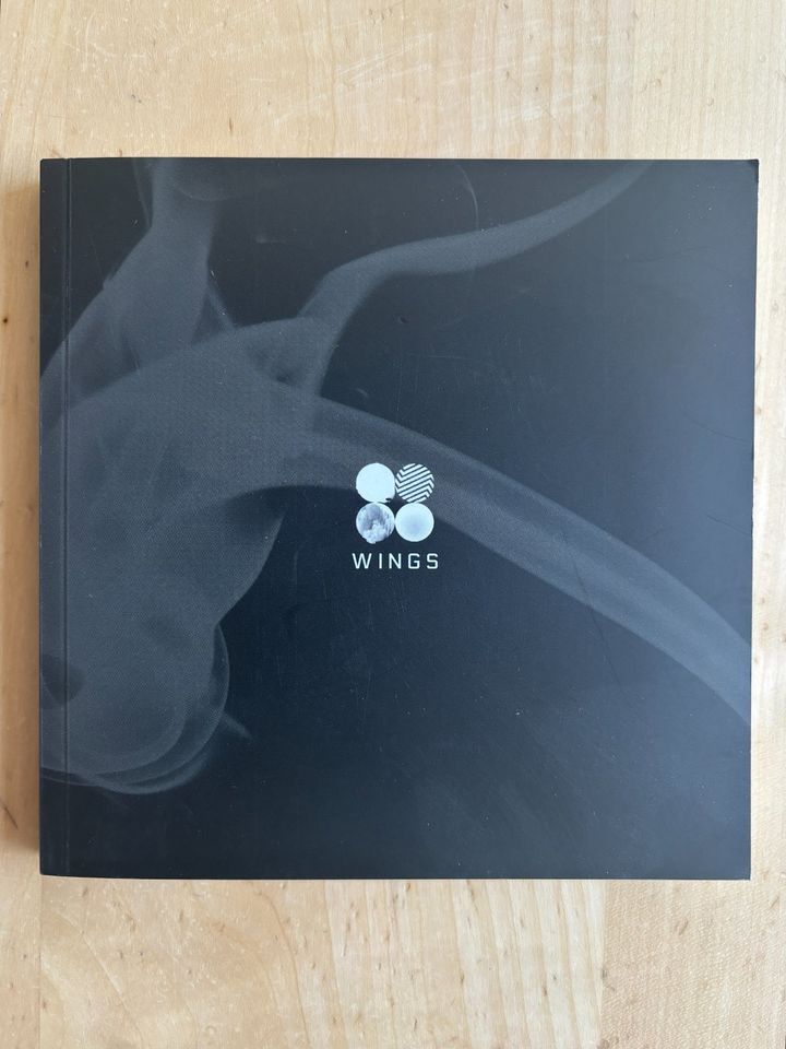 BTS 2nd Album - WINGS [W Ver.] CD + Photobook + OT7 Photocard in München