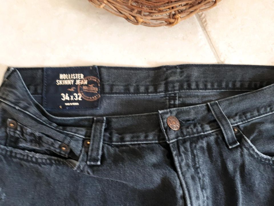 Hollister Jeans 34/32 in Rosenheim