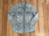 Jeanshemd Jeansbluse mit weißen Sternen Sternchen Gr. M Schleswig-Holstein - Lübeck Vorschau
