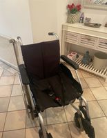 Rollstuhl mit Gurt Niedersachsen - Oberndorf Vorschau