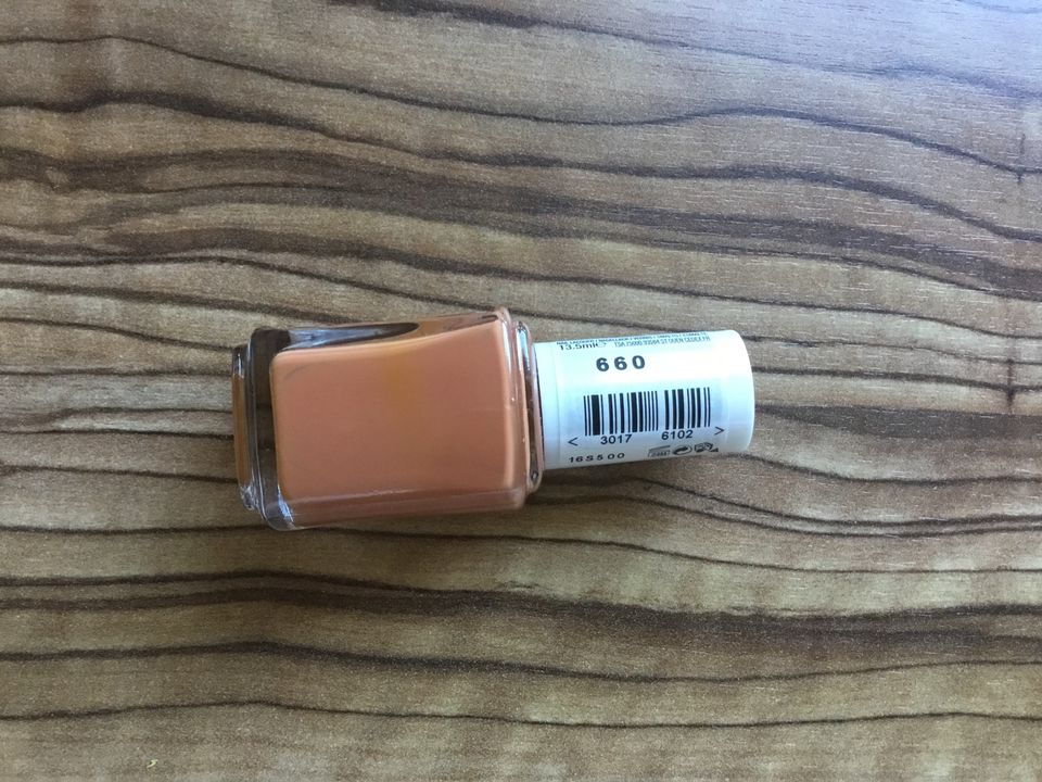 Essie Nagellack neu/unbenutzt „on the bright cider“ Nr. 660 in Bingen