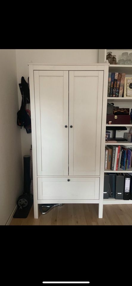 Ikea SUNDVIK Kleiderschrank in Hamburg