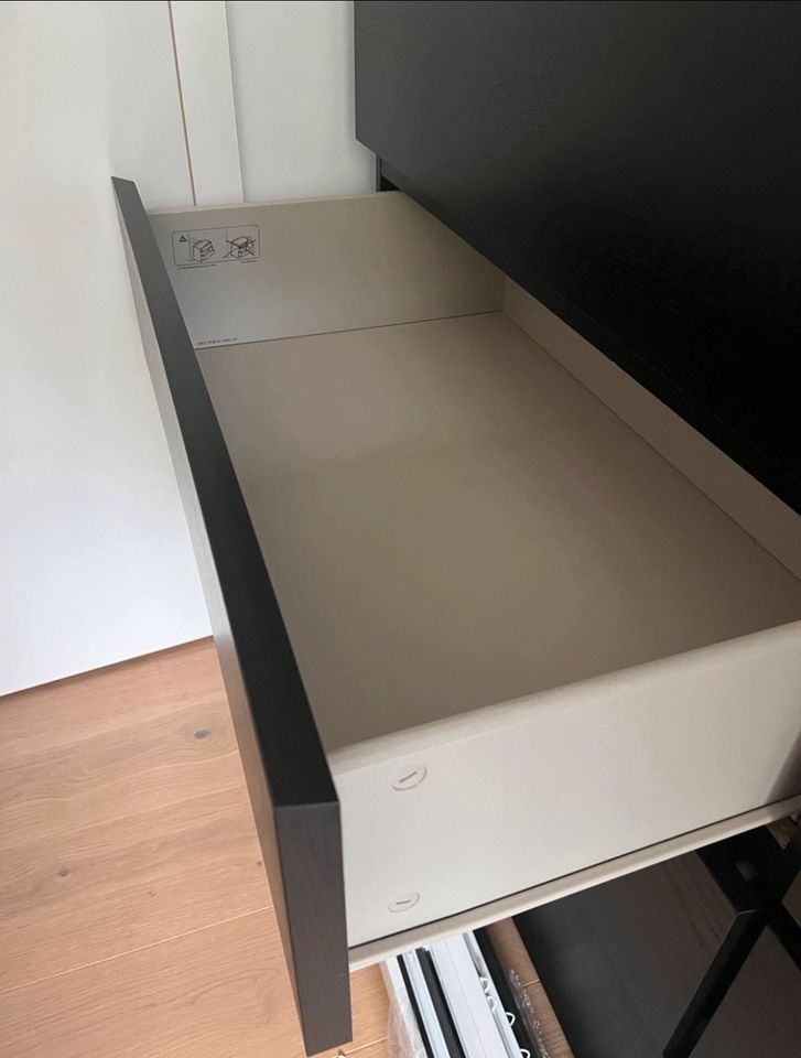 Ikea Malm Kommode schwarzbraun (2 Stück verfügbar) in Berlin