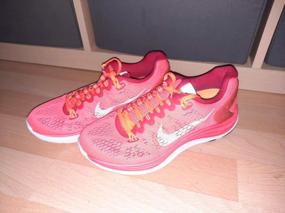 Nike Lunarglide 5 Gr. 37,5 in Sachsen - Chemnitz | eBay Kleinanzeigen ist  jetzt Kleinanzeigen