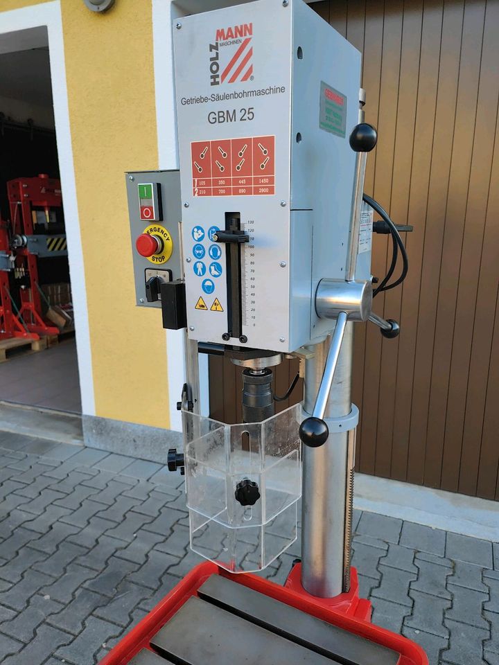 Getriebebohrmaschine Ständerbohrmaschine Säulenbohrmaschine Holzmann GBM25 Aktion in Nabburg