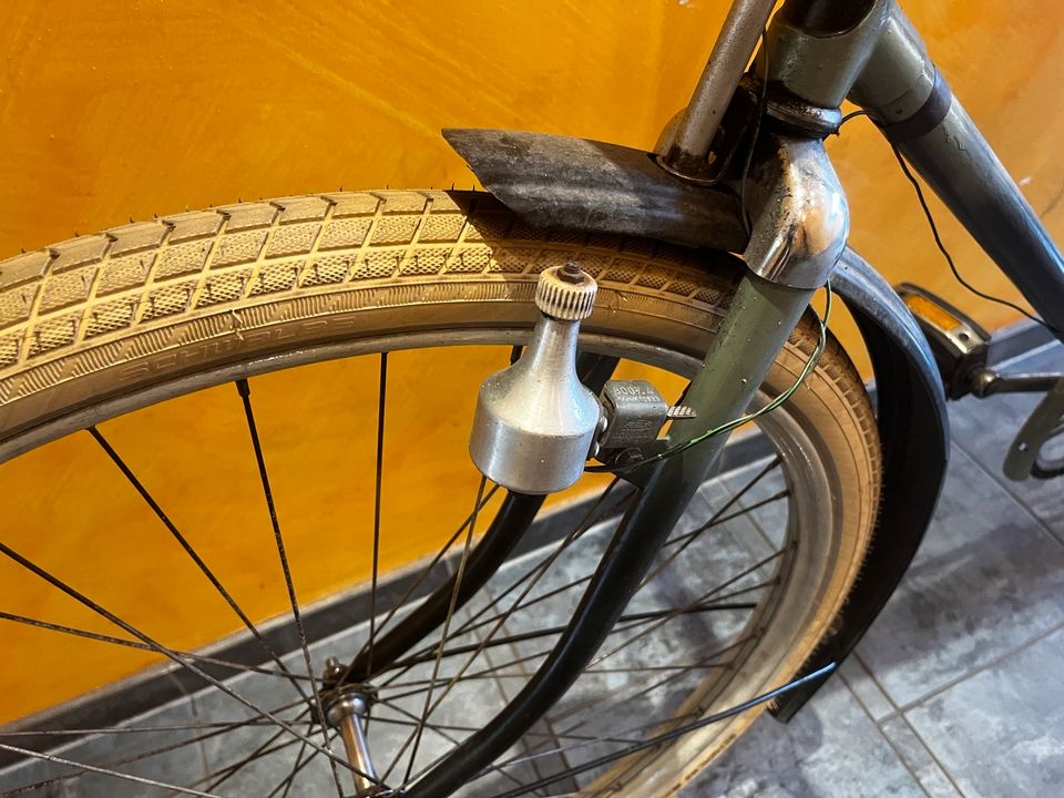 MIFA 28‘‘ Herren Fahrrad Original + Schwalbe Big Ben Bereifung in Meißen
