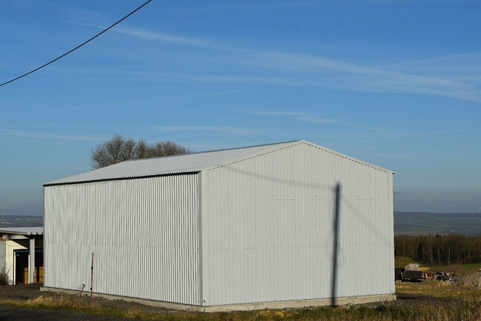 Leichtbauhalle Systemhalle Halle Lager Landwirtschaft Pferdestall in Lengenfeld unterm Stein