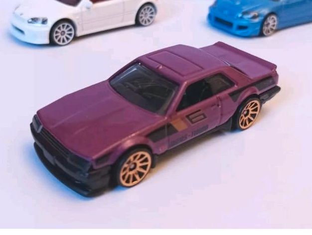 Hot Wheels 1:64 ©2021 #44 Nissan Skyline RS [KDR30] purple HTC40 in Berlin