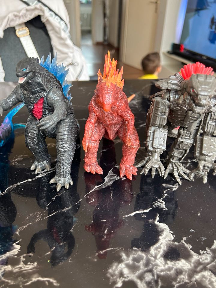 Godzilla Spielfiguren in Bielefeld