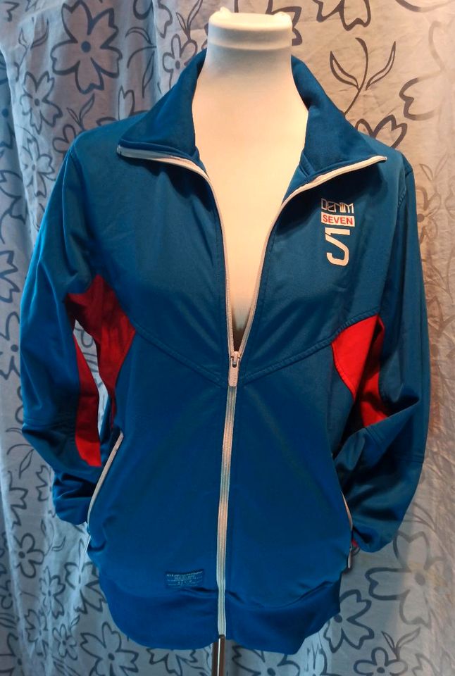 Trainingsjacke von Jack & Jones Gr. M blau in Eldena