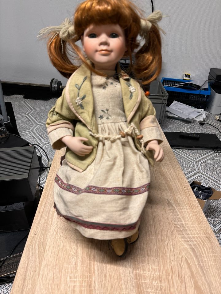 Porzellan Puppe in Herne
