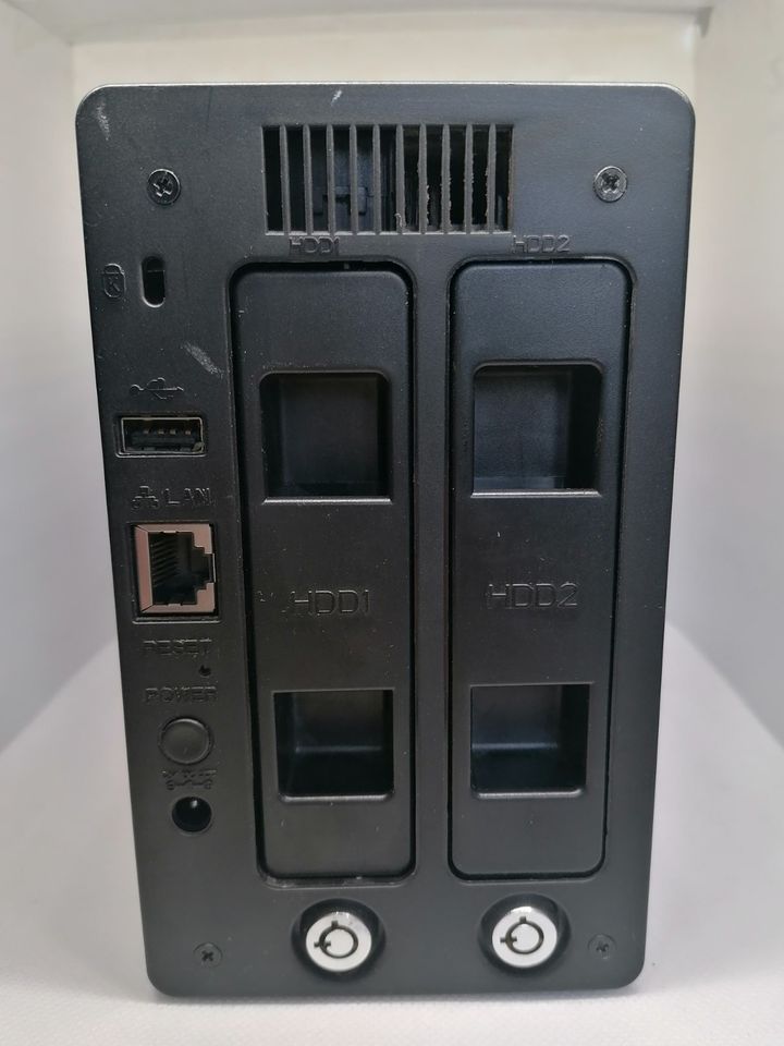 Freecom Dual Drive Network Center  (ohne Festplatten) in Neuötting