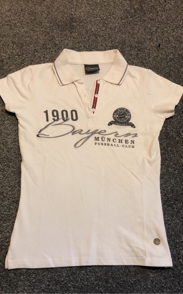 *Neu* Damen Poloshirt Fc Bayern München Gr. S in Wolfsburg