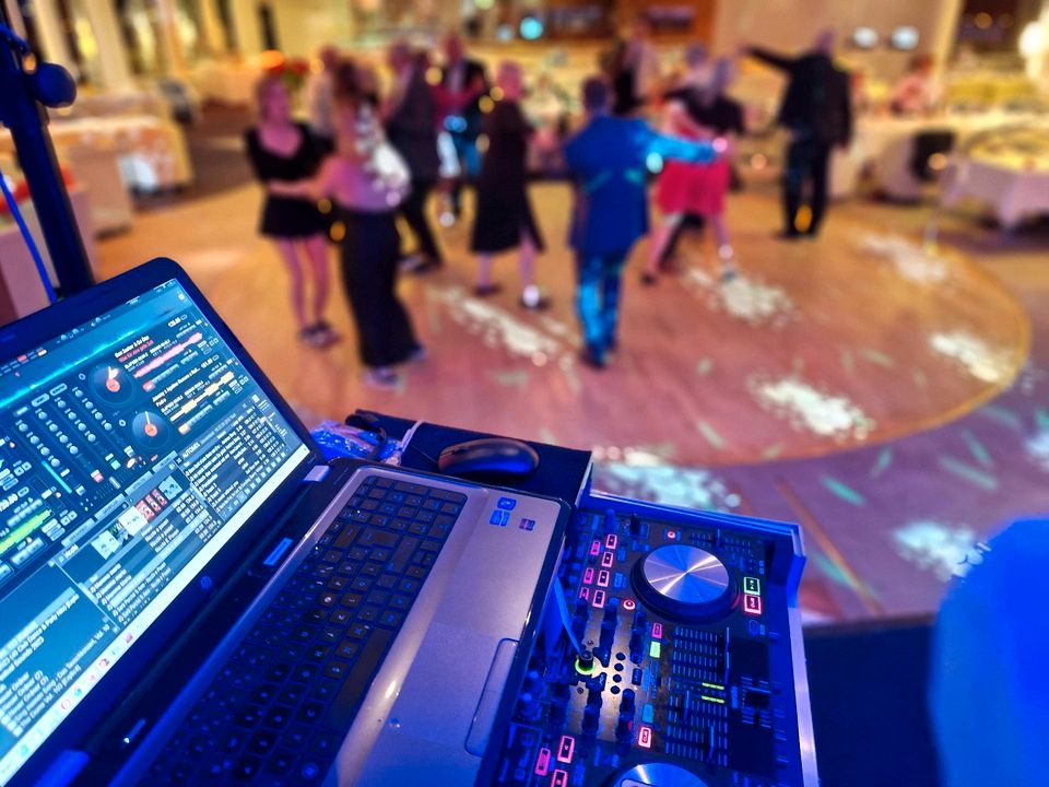 DJ Mario   Musik und Beleuchtung für jeden Anlass in Rostock