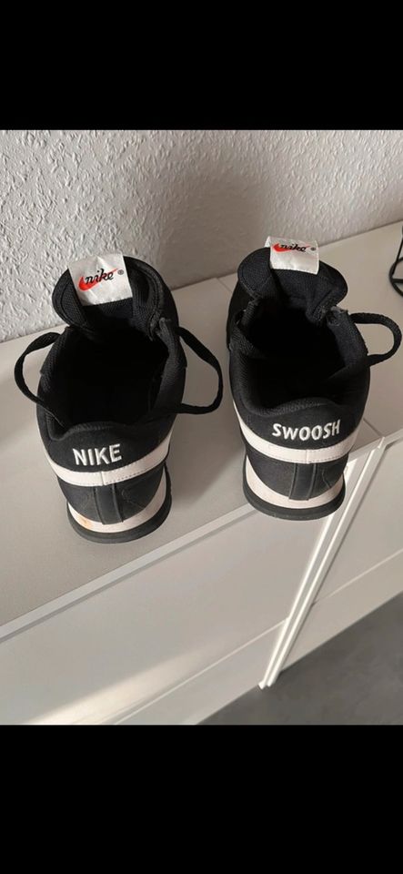 Nike Sneaker in Schneiderkrug