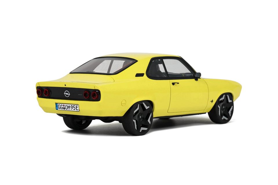 Opel Manta GSE Elektromod 2021 • NEU • Otto OT434 • 1:18 in Oberkirch