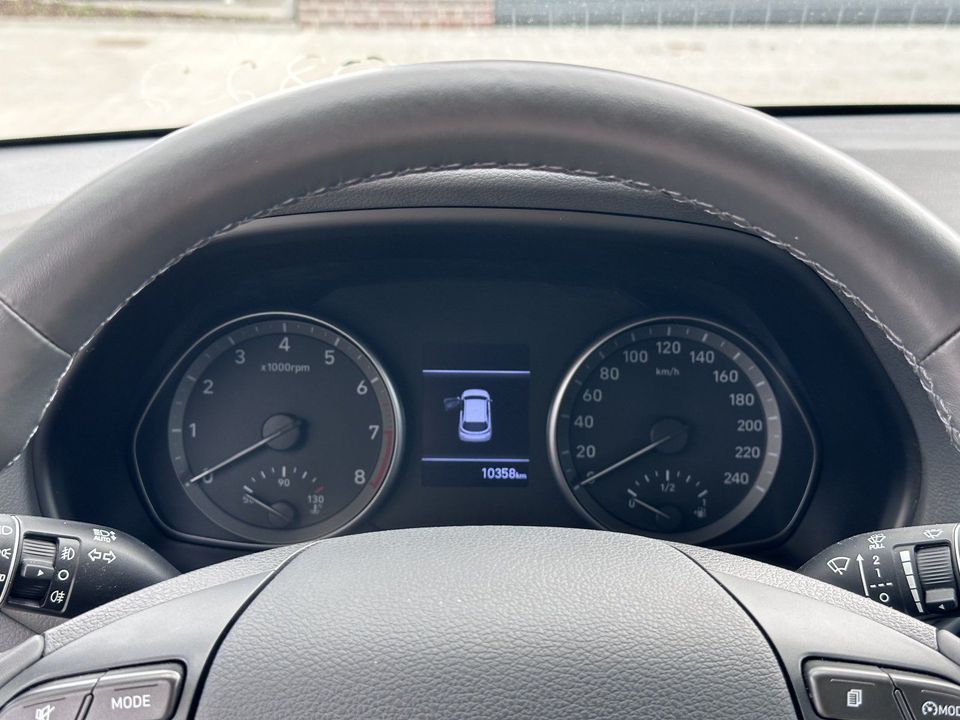 Hyundai i30 1.0 Select Klima Audiopaket PDC i30 1.0 Sele in Papenburg
