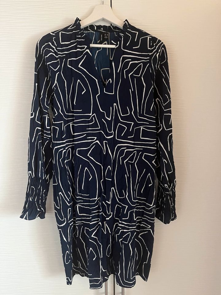 Kleid von Vero Moda in Niedereschach