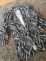 Langer zara Blazer animal Print schwarz weiß jacket Nordrhein-Westfalen - Swisttal Vorschau