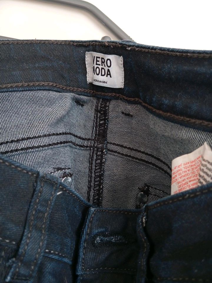 Vero Moda Jeans Hüfthöhe schmal geschnitten S in Saarbrücken